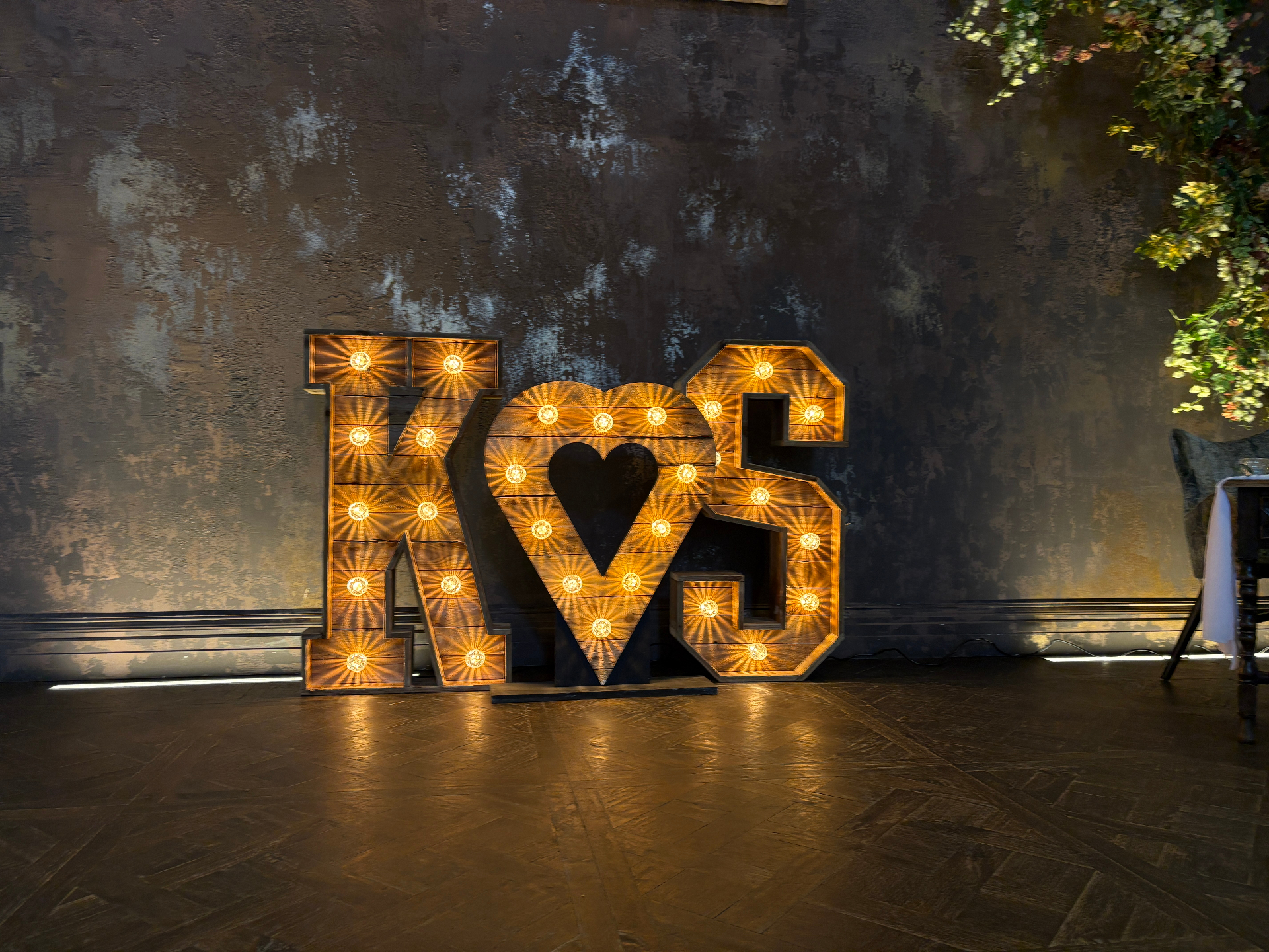 Light-up Letters & Numbers — Spell it out. In lights.